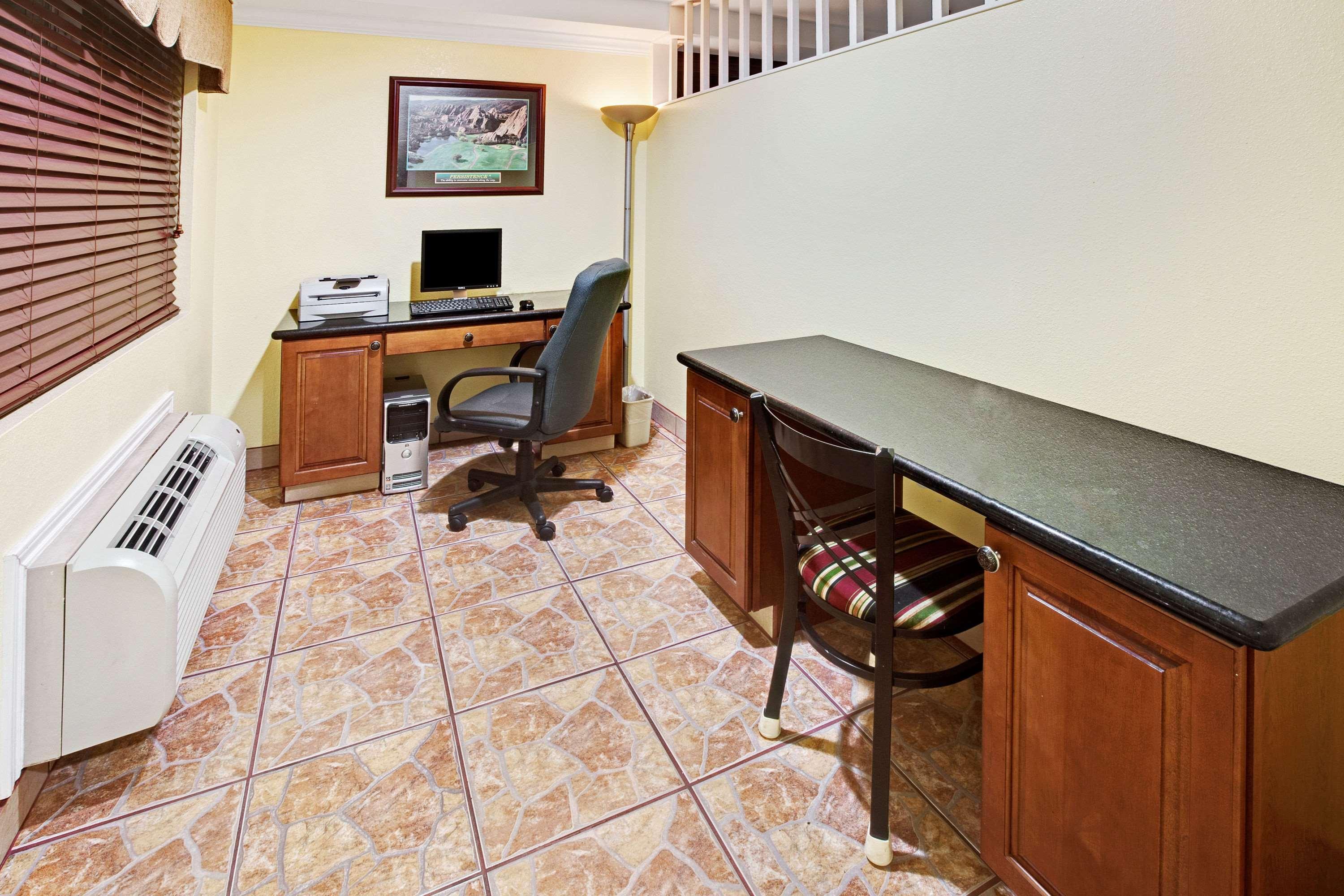 Days Inn By Wyndham Baytown Tx Exterior photo